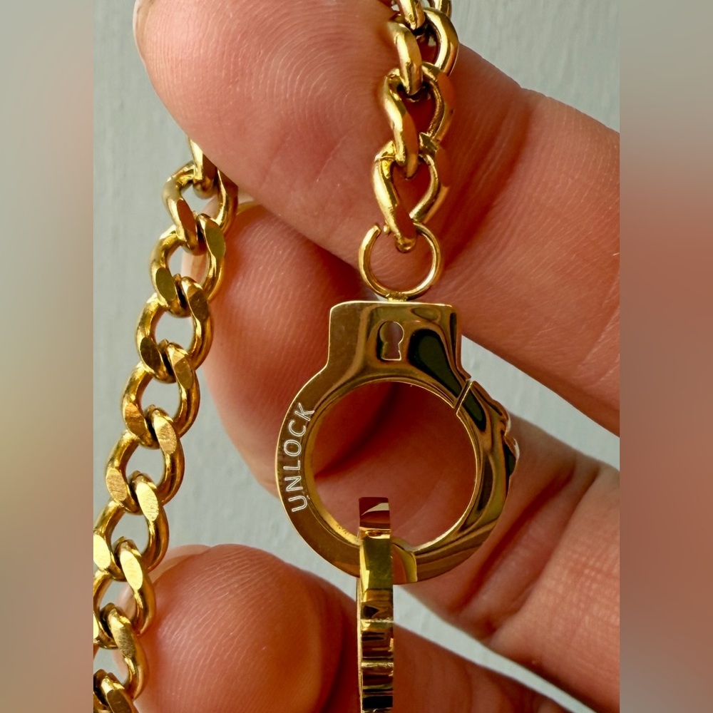 18K Gold Plated Handcuffs Chain Bracelet - Waterproof